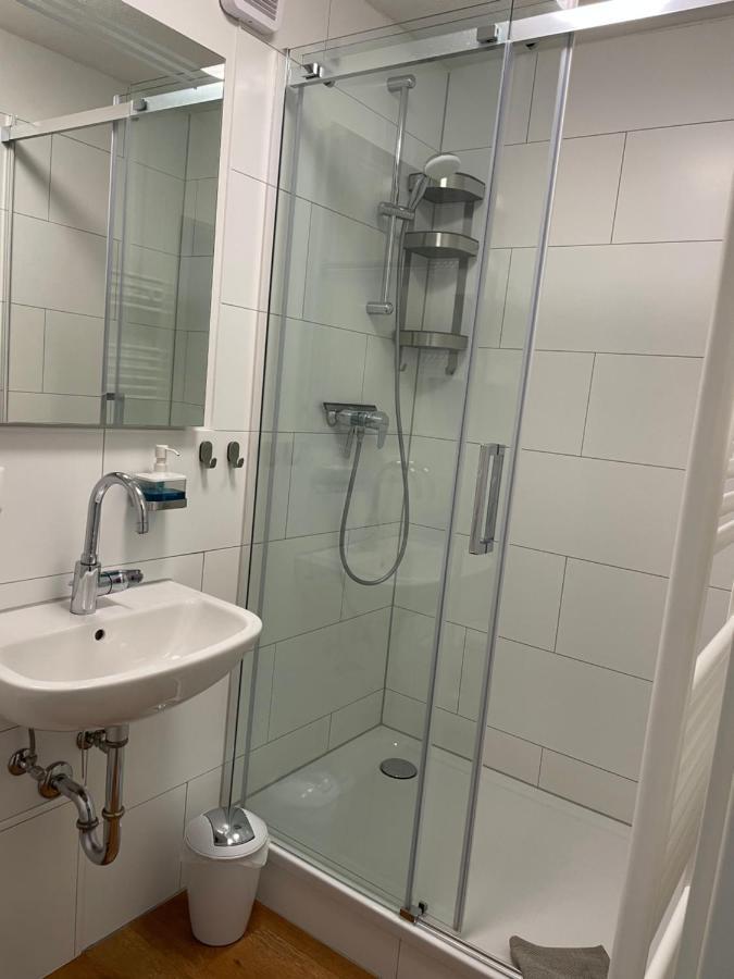 ארפורט Altstadt Apartment Augustiner מראה חיצוני תמונה